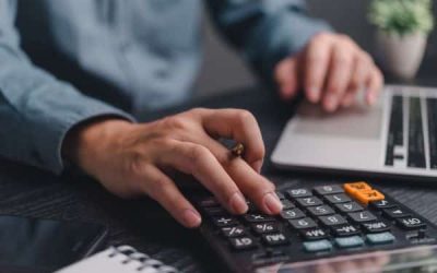 Easy Ways to Manage Payroll + Tips for Small Business Owners